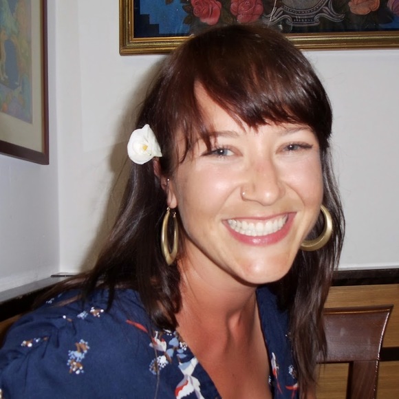 Meet your Posher, Kristin - Picture 1 of 1